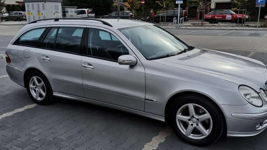 MERCEDES-BENZ E Klasa -