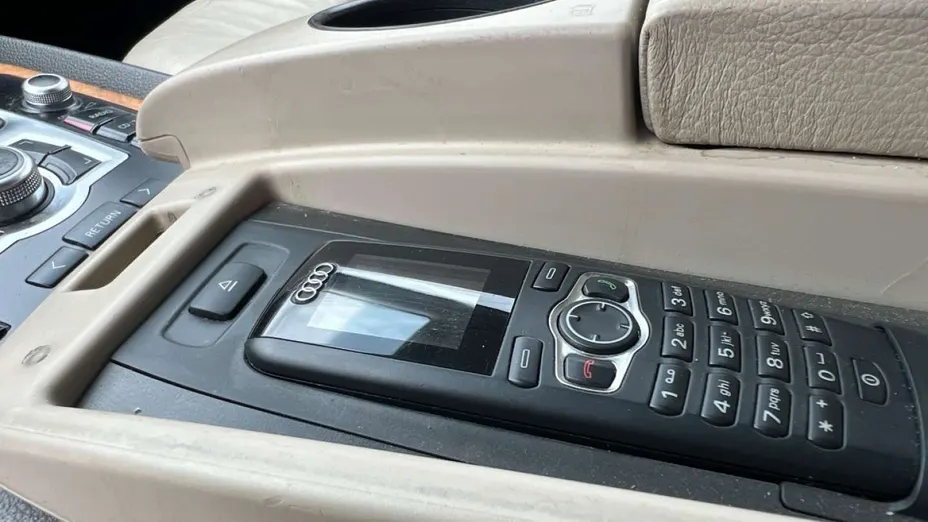 AUDI Q7 -