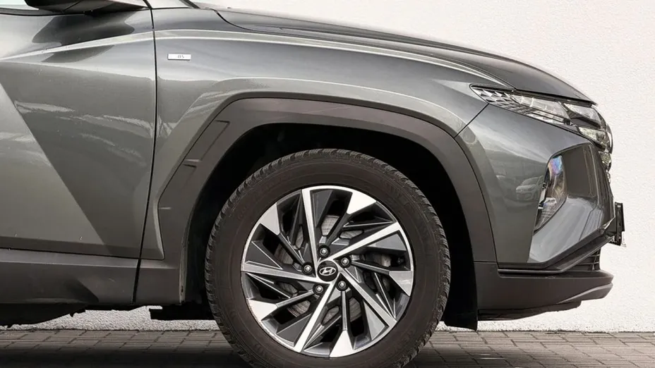HYUNDAI Tucson -