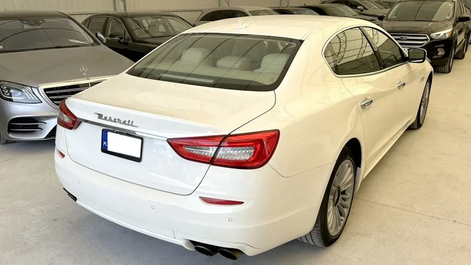 MASERATI Quattroporte -