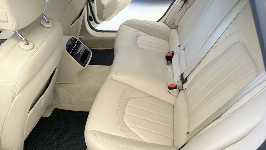 MASERATI Quattroporte -
