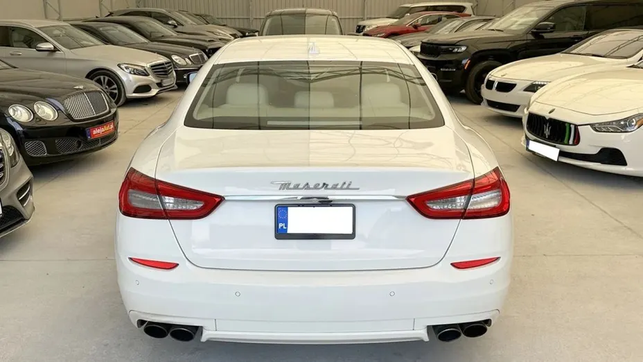 MASERATI Quattroporte -