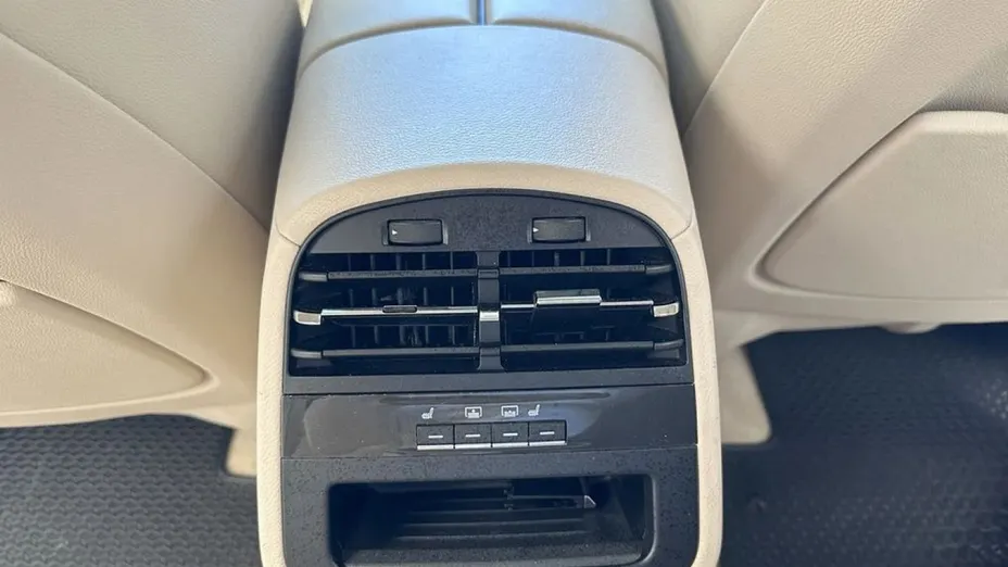 MASERATI Quattroporte -