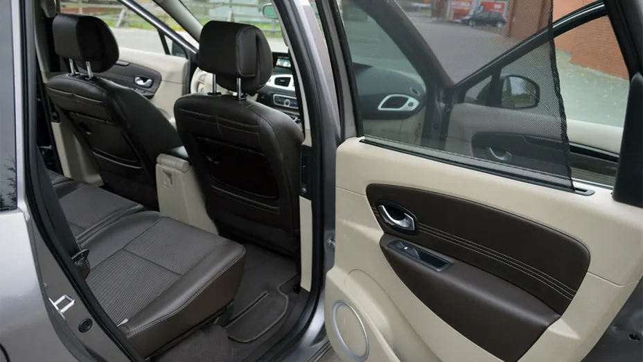 RENAULT Scenic -