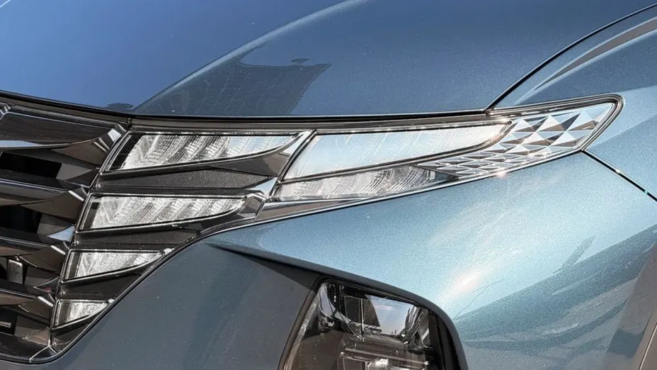 HYUNDAI Tucson -
