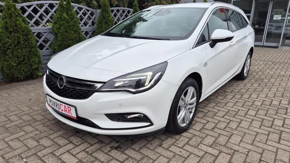 OPEL Astra -