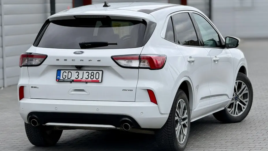 FORD Escape -