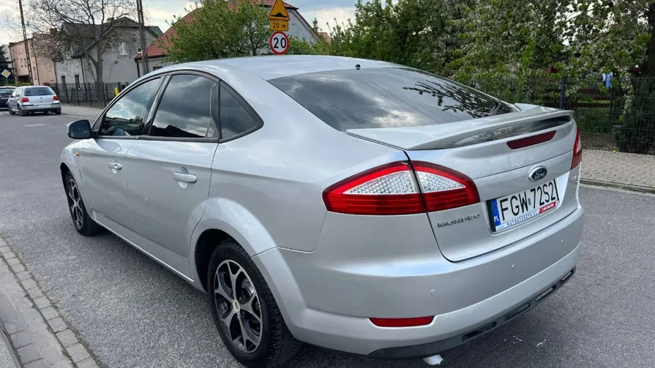 FORD Mondeo -