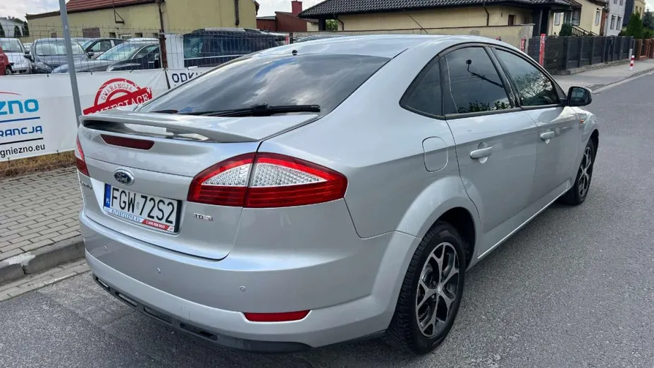 FORD Mondeo -