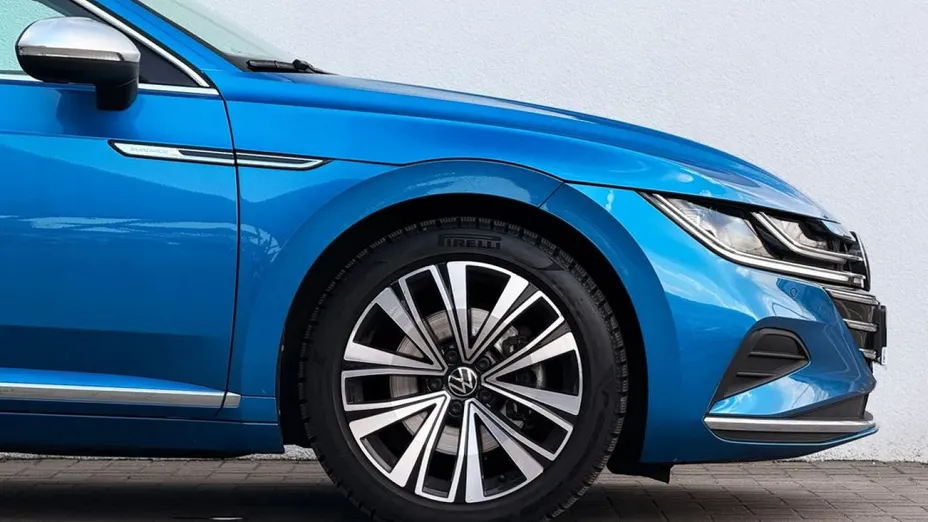 VOLKSWAGEN Arteon -