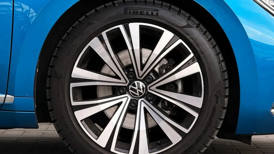 VOLKSWAGEN Arteon -