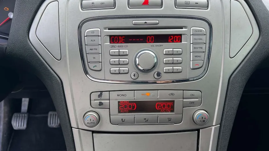 FORD Mondeo -