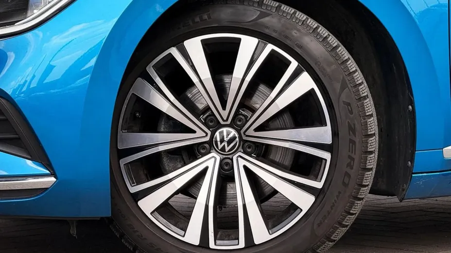 VOLKSWAGEN Arteon -