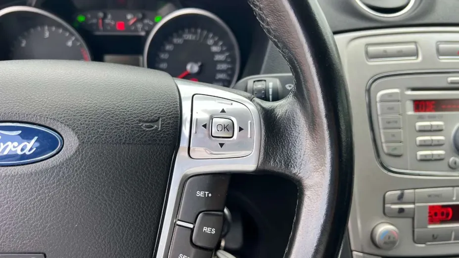 FORD Mondeo -