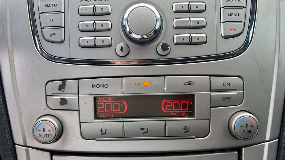 FORD Mondeo -