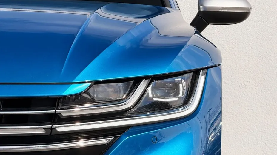 VOLKSWAGEN Arteon -