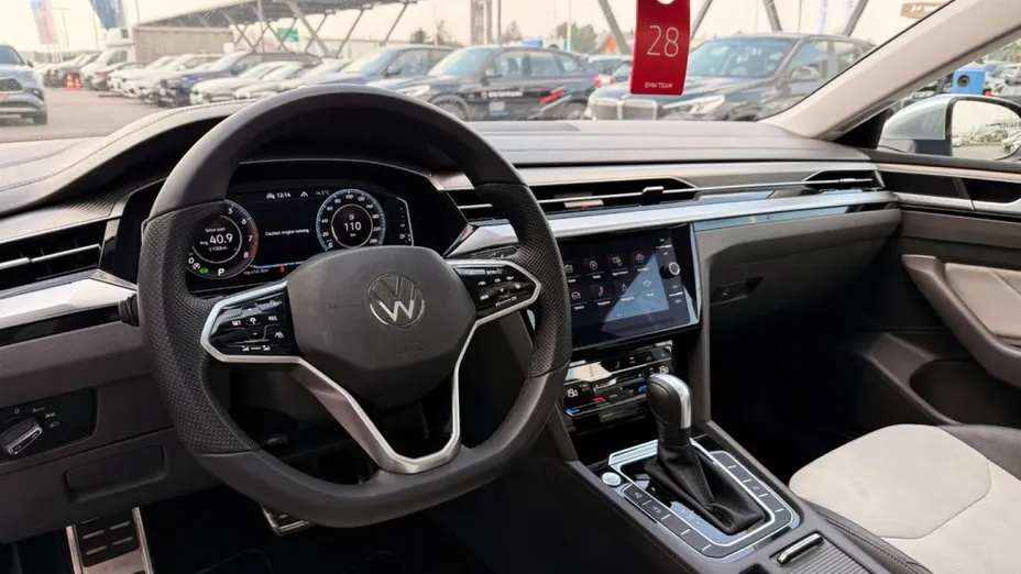 VOLKSWAGEN Arteon -