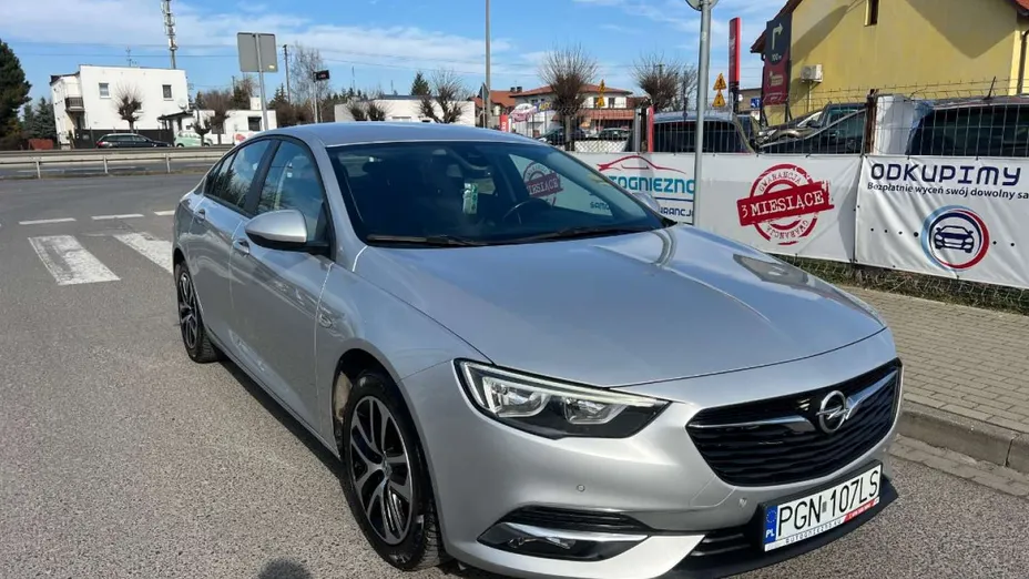 OPEL Insignia -