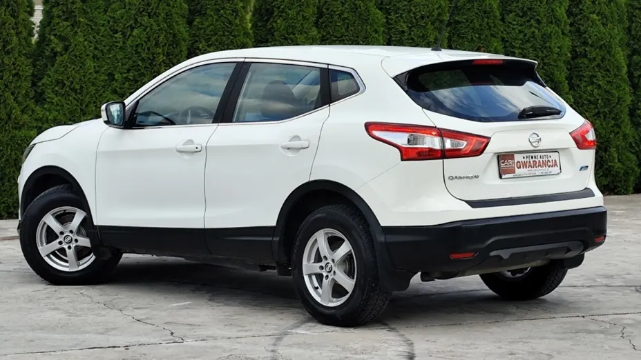 NISSAN Qashqai -