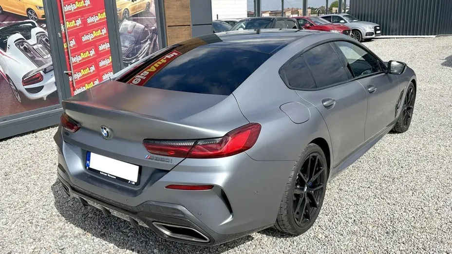 BMW Seria 8 -