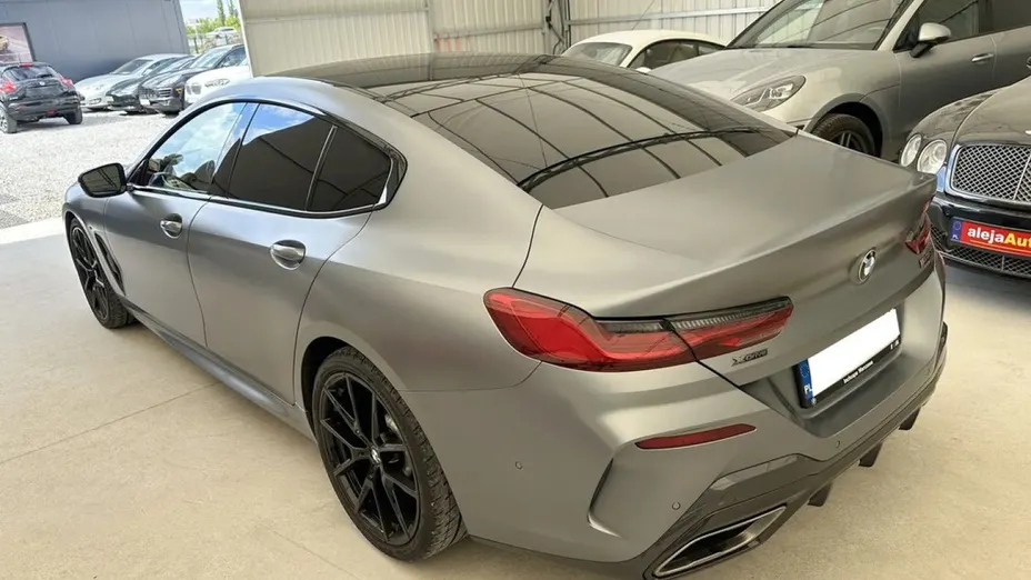 BMW Seria 8 -
