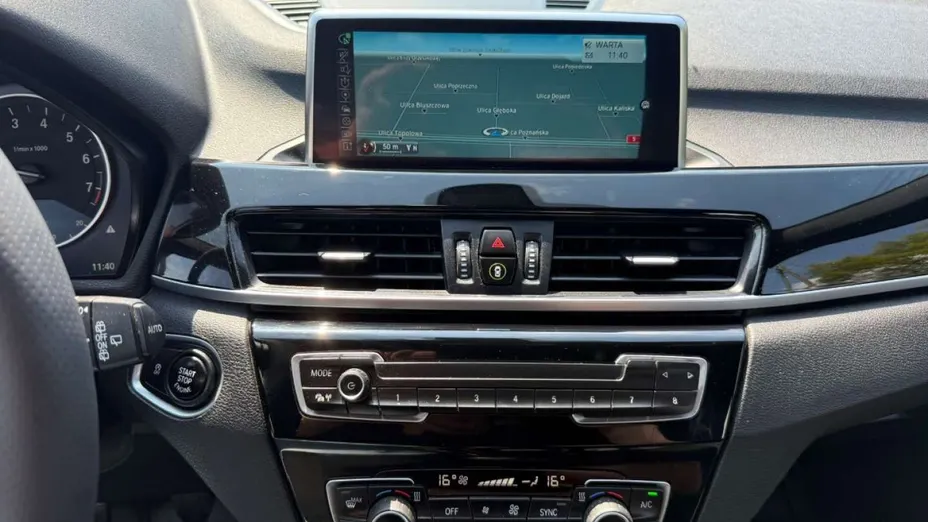 BMW X1 -