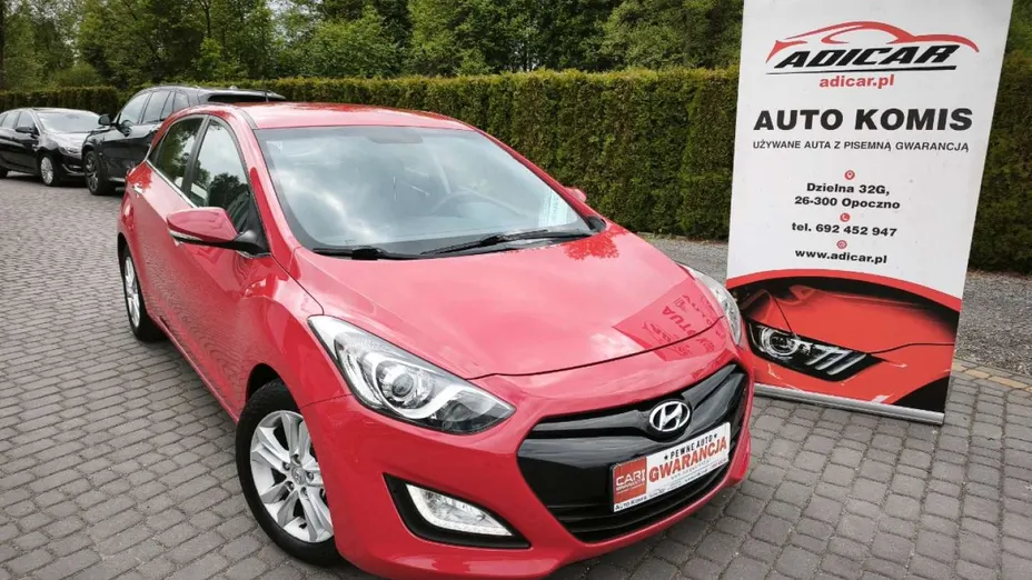 HYUNDAI i30 -