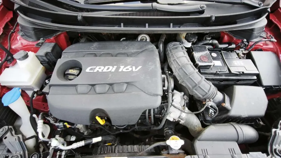 HYUNDAI i30 -