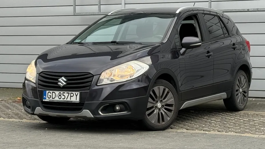 SUZUKI SX4 -