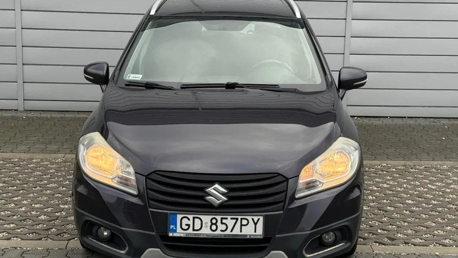 SUZUKI SX4 -