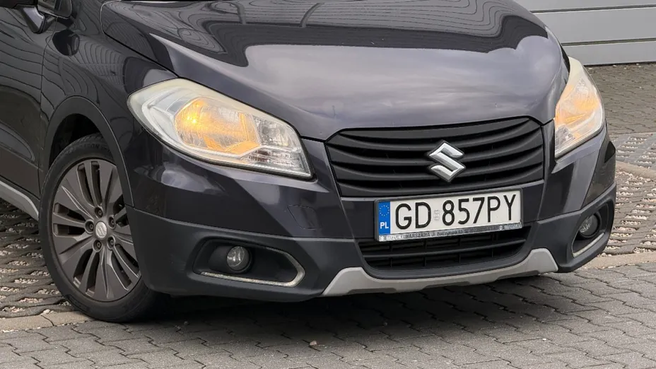 SUZUKI SX4 -