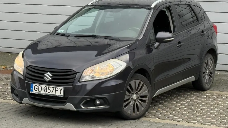 SUZUKI SX4 -