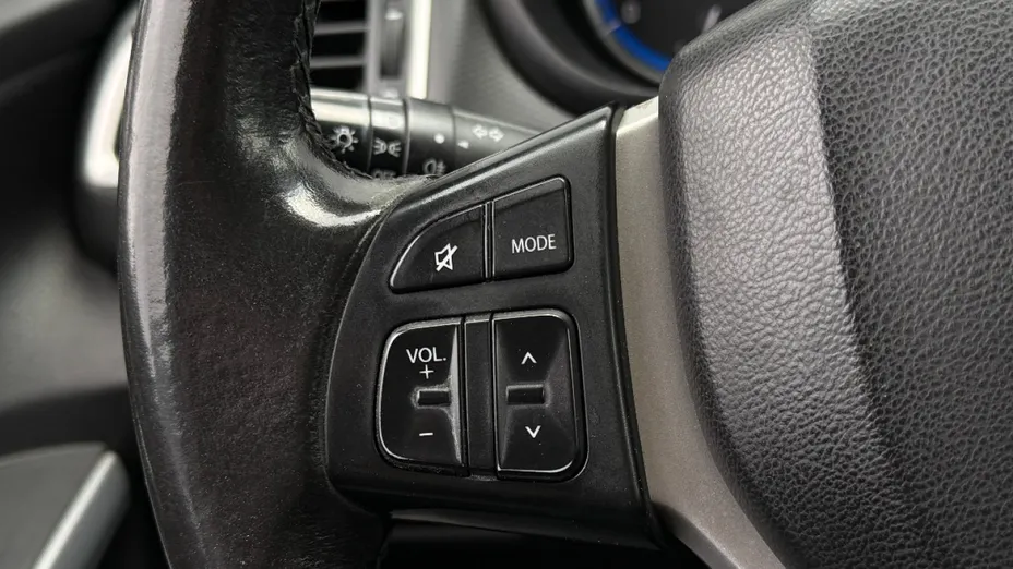 SUZUKI SX4 -
