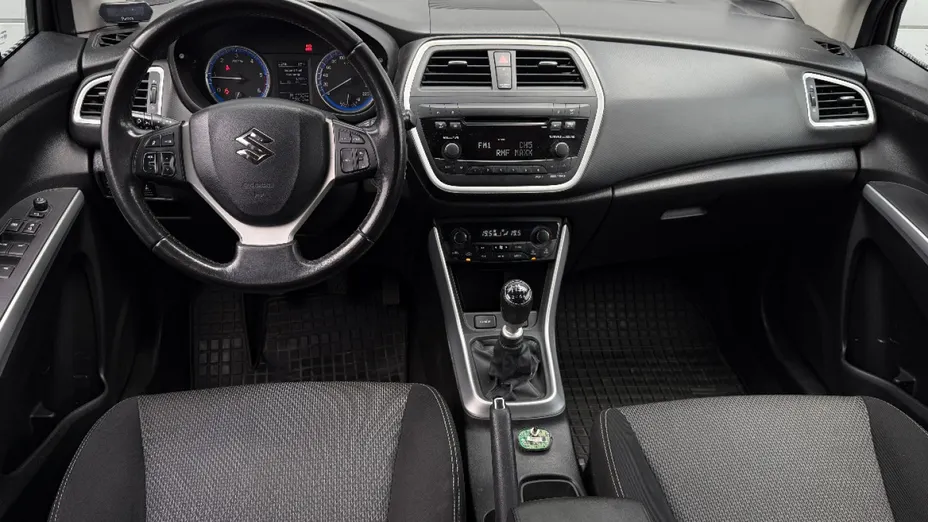 SUZUKI SX4 -