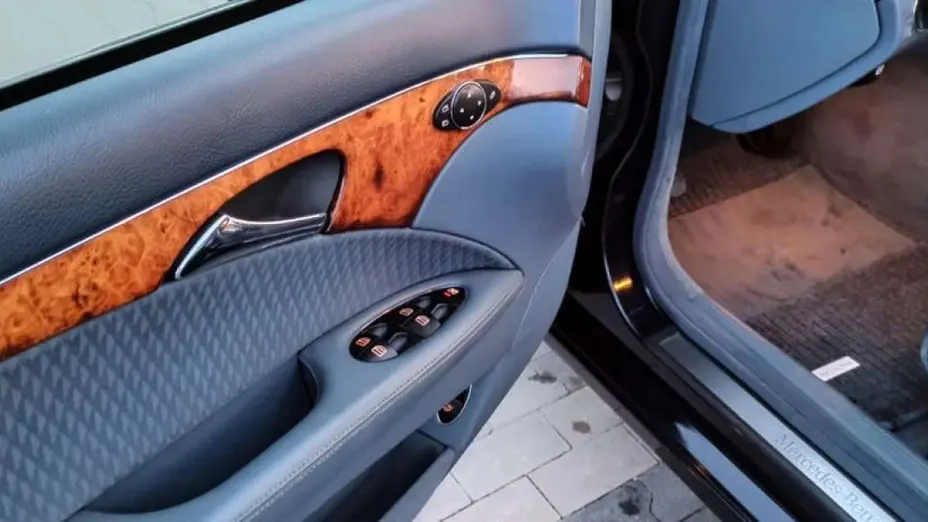 MERCEDES-BENZ E Klasa -