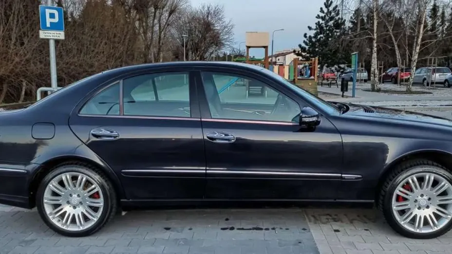 MERCEDES-BENZ E Klasa -