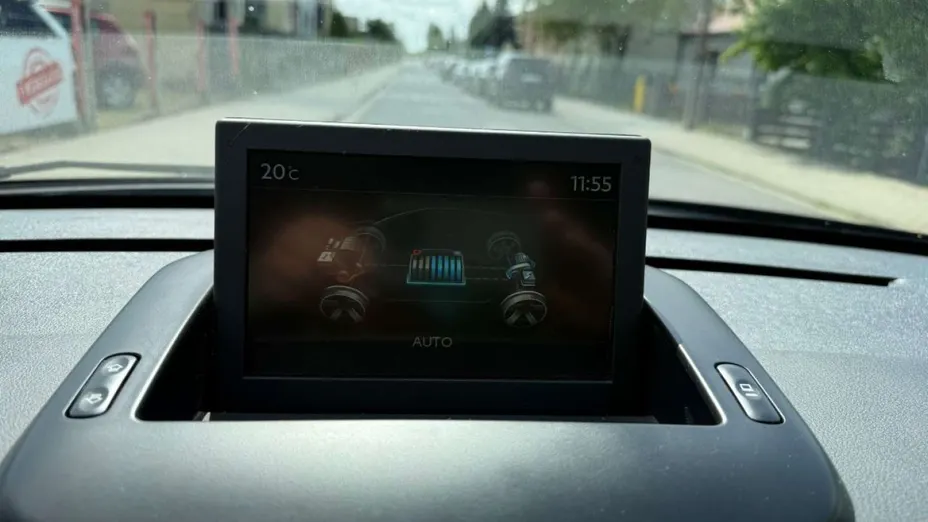 PEUGEOT 3008 -