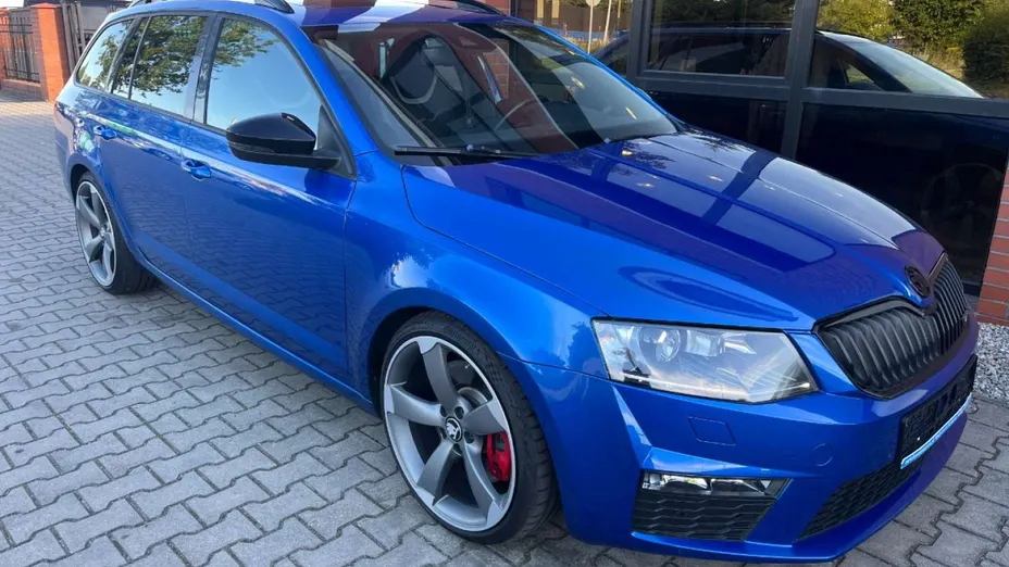 SKODA Octavia -