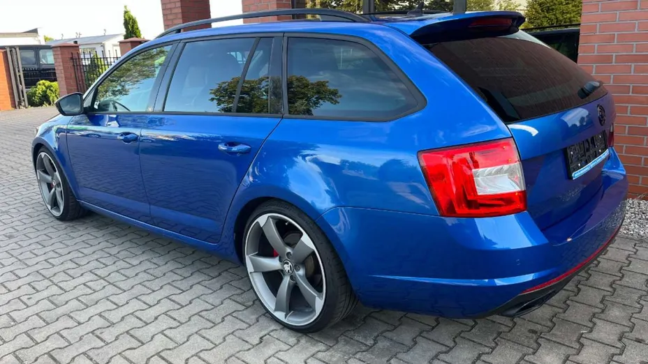 SKODA Octavia -