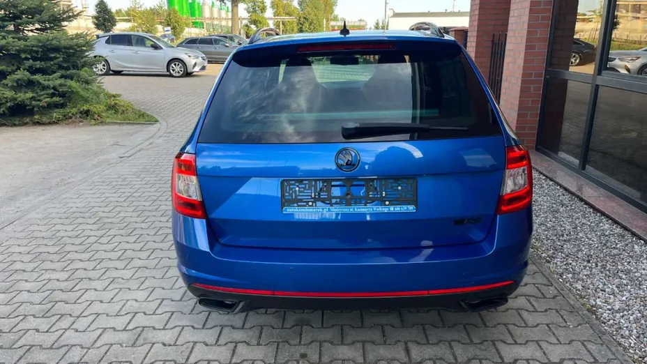 SKODA Octavia -
