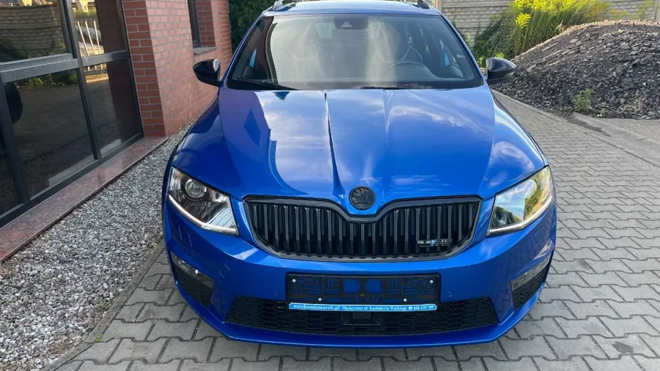 SKODA Octavia -