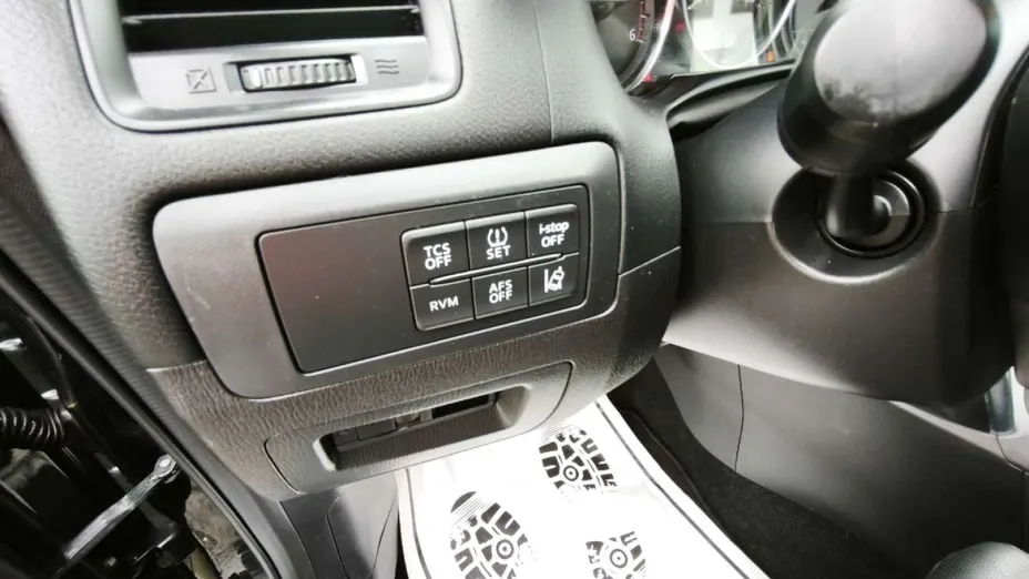 MAZDA CX-50 -