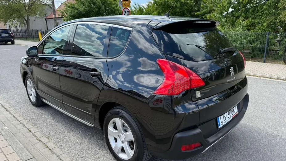 PEUGEOT 3008 -
