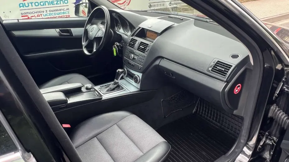 MERCEDES-BENZ C Klasa -