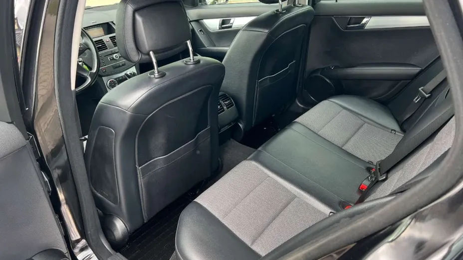 MERCEDES-BENZ C Klasa -