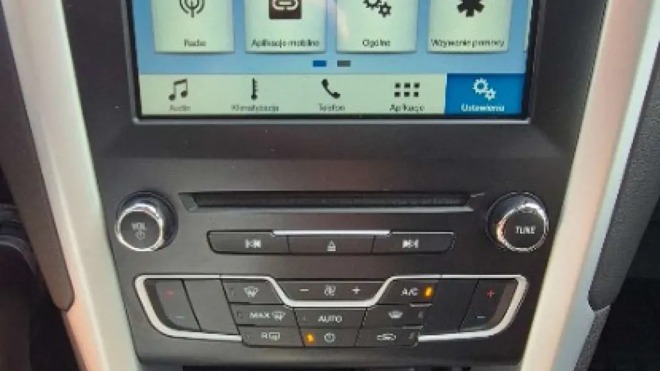 FORD Mondeo -