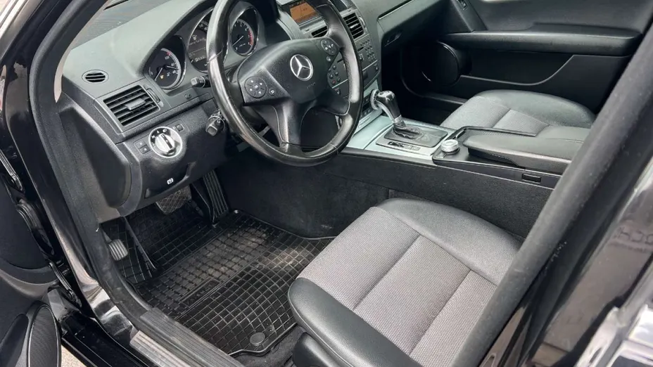 MERCEDES-BENZ C Klasa -