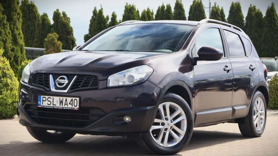 NISSAN Qashqai -
