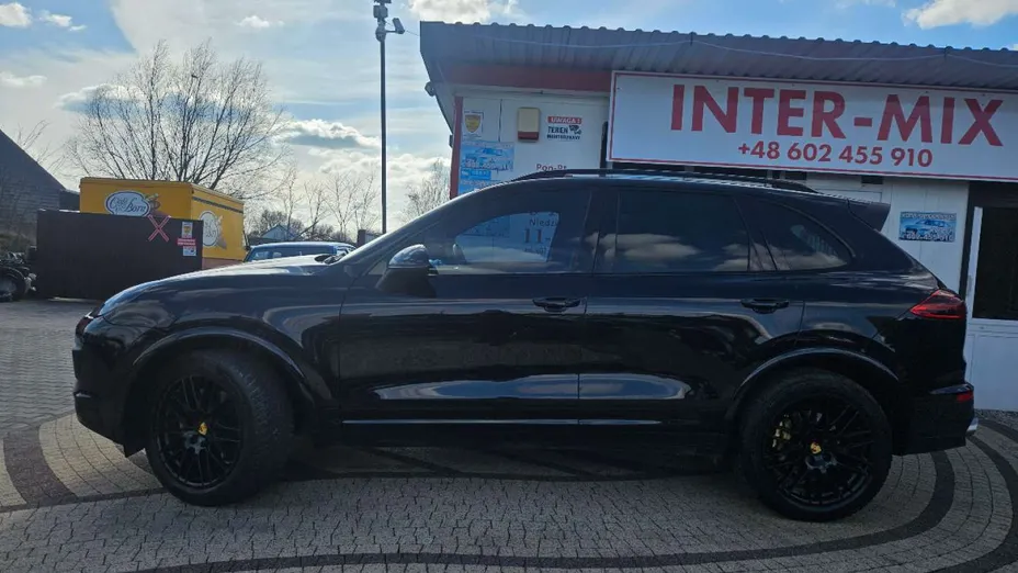 PORSCHE Cayenne -