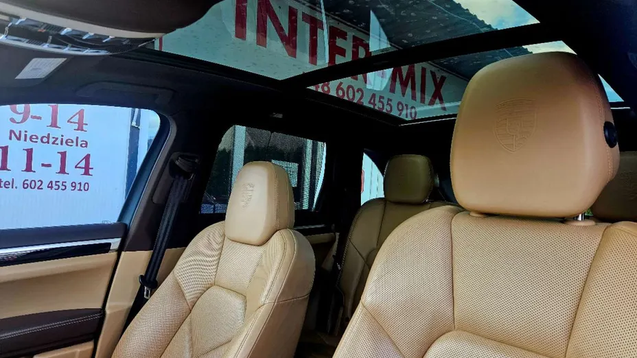 PORSCHE Cayenne -